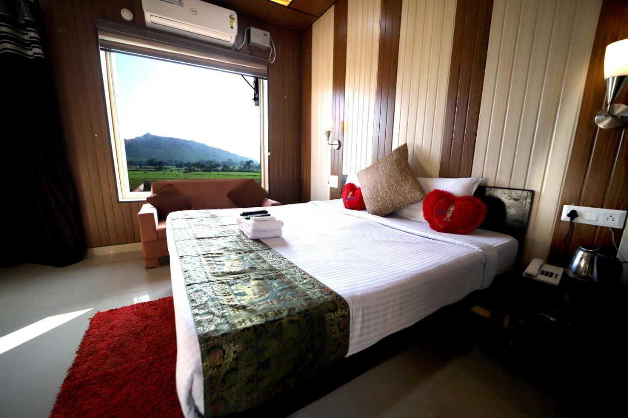 Bundeli Farm Resort & Banquet Orchha Luaran gambar