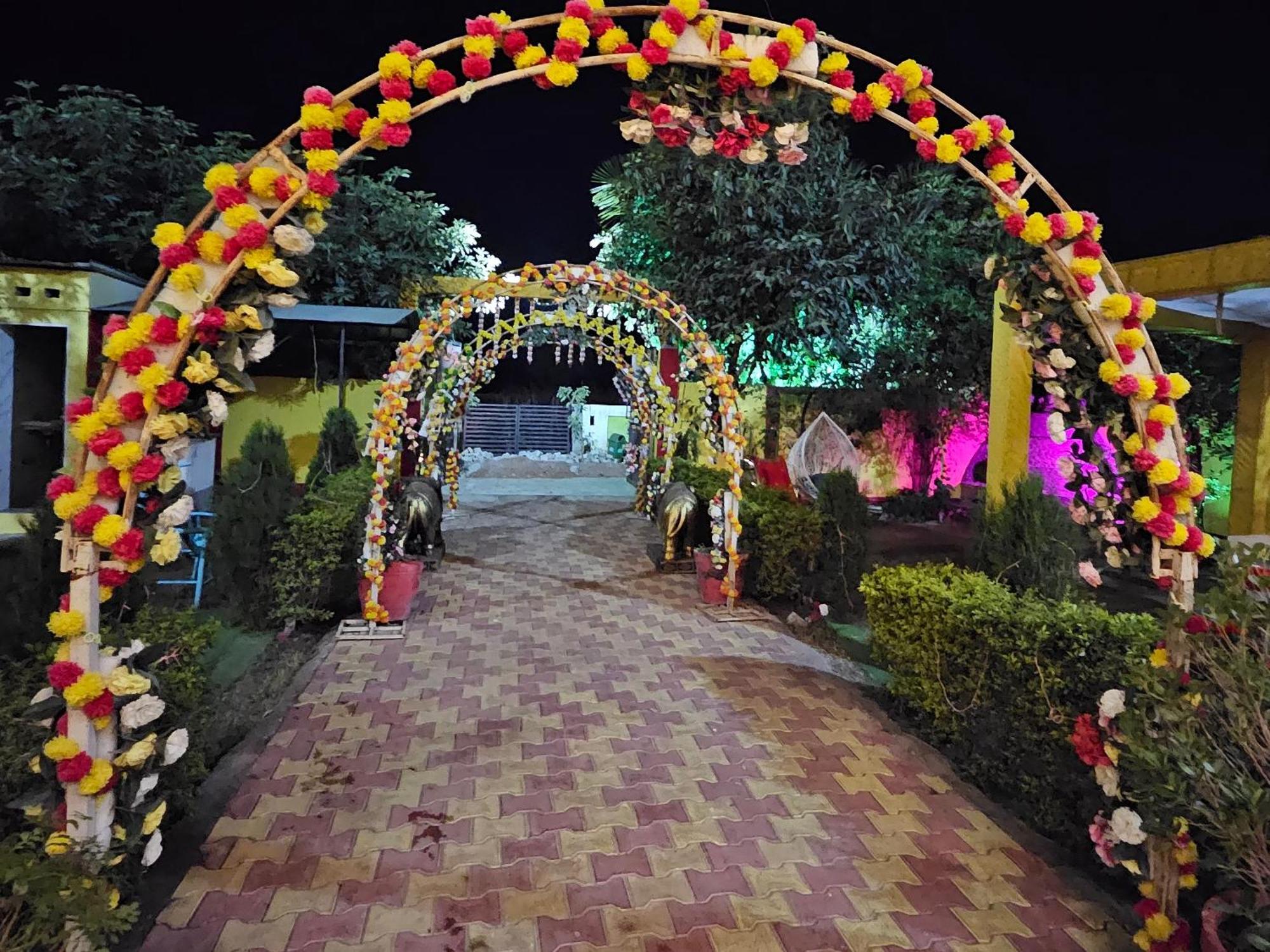 Bundeli Farm Resort & Banquet Orchha Luaran gambar